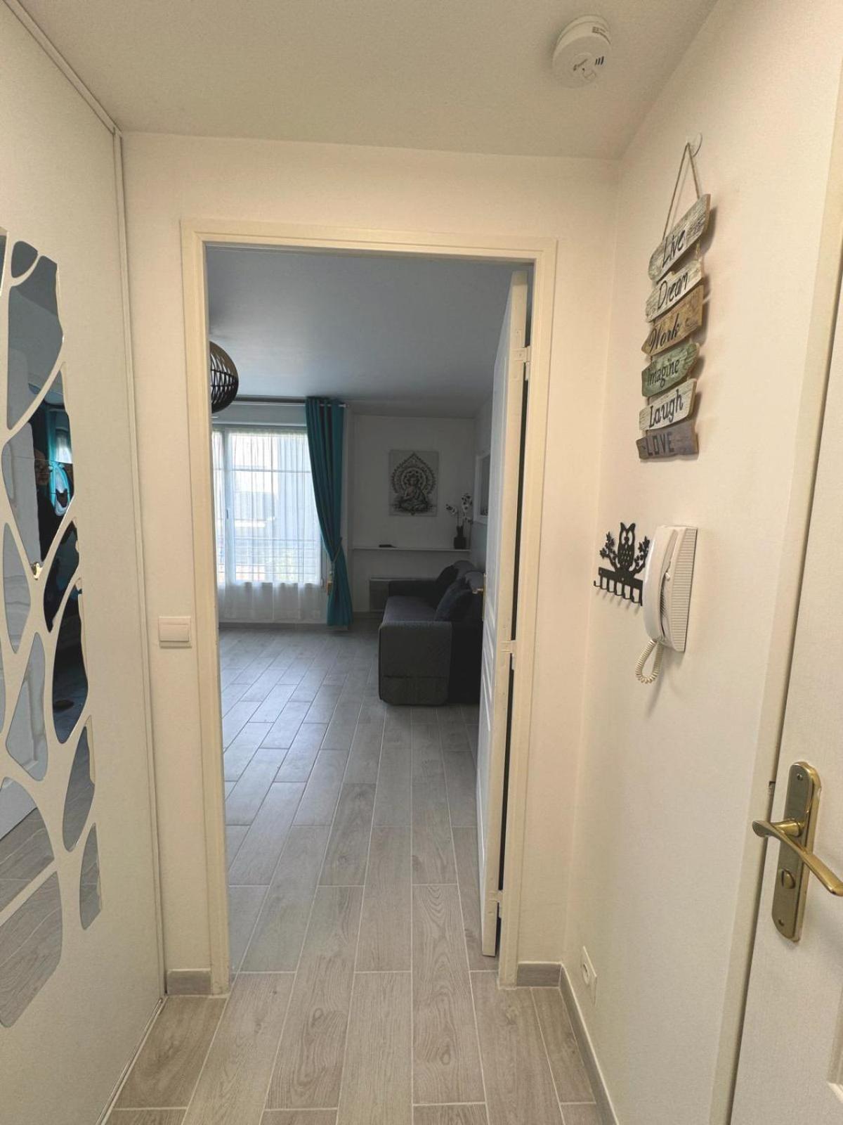 Appartement Magnolia 40M2, Parking Et Wifi Gratuit Montévrain Eksteriør bilde
