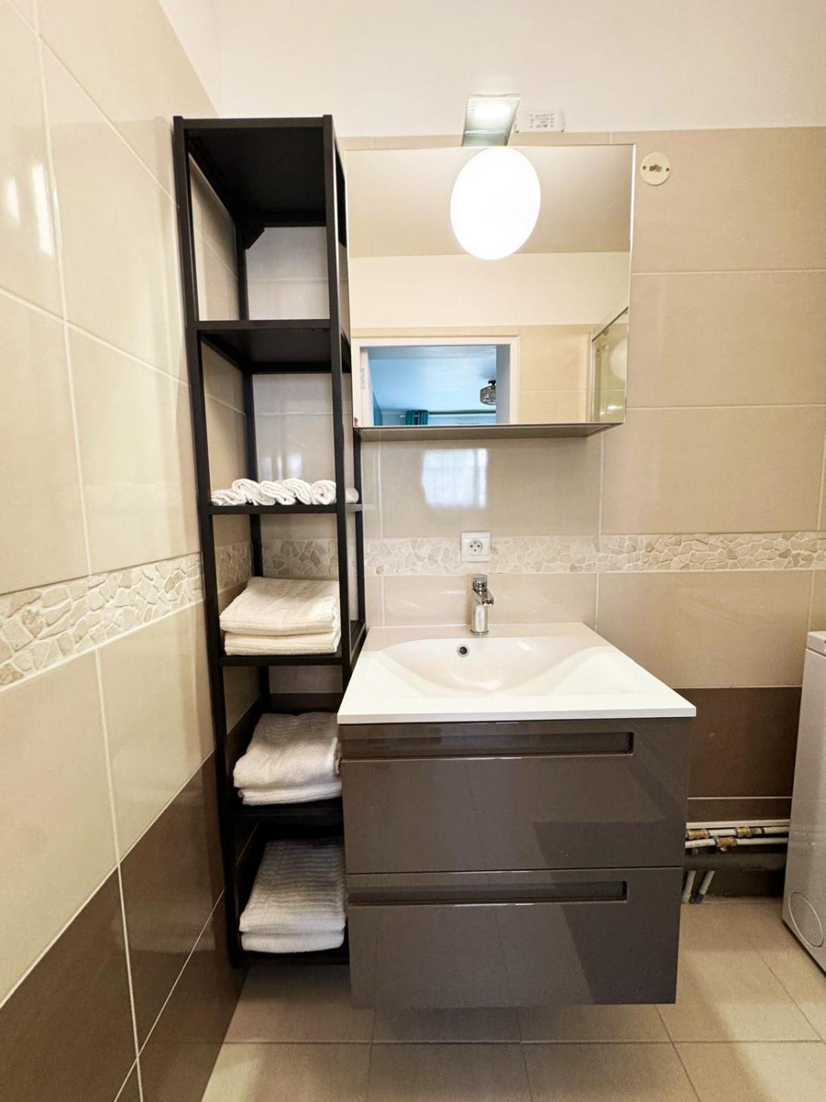 Appartement Magnolia 40M2, Parking Et Wifi Gratuit Montévrain Eksteriør bilde